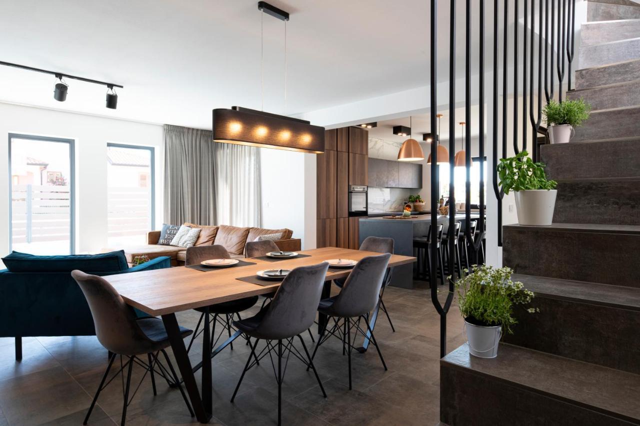 Apartman Marcante Family With A Pool